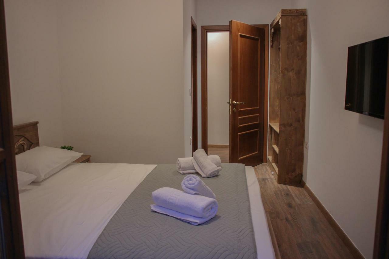 4Rooms Hotel Gjirokastër Eksteriør bilde